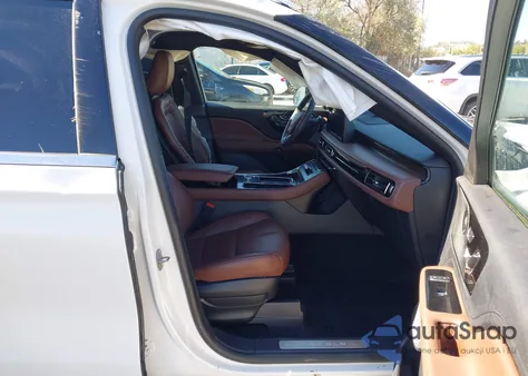 2025 Lincoln Aviator Reserve z USA, uszkodzony, nr VIN 5LM5J7XC8SGL10654